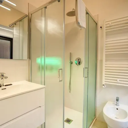 Suzzani 273 - Interno A3 Milán